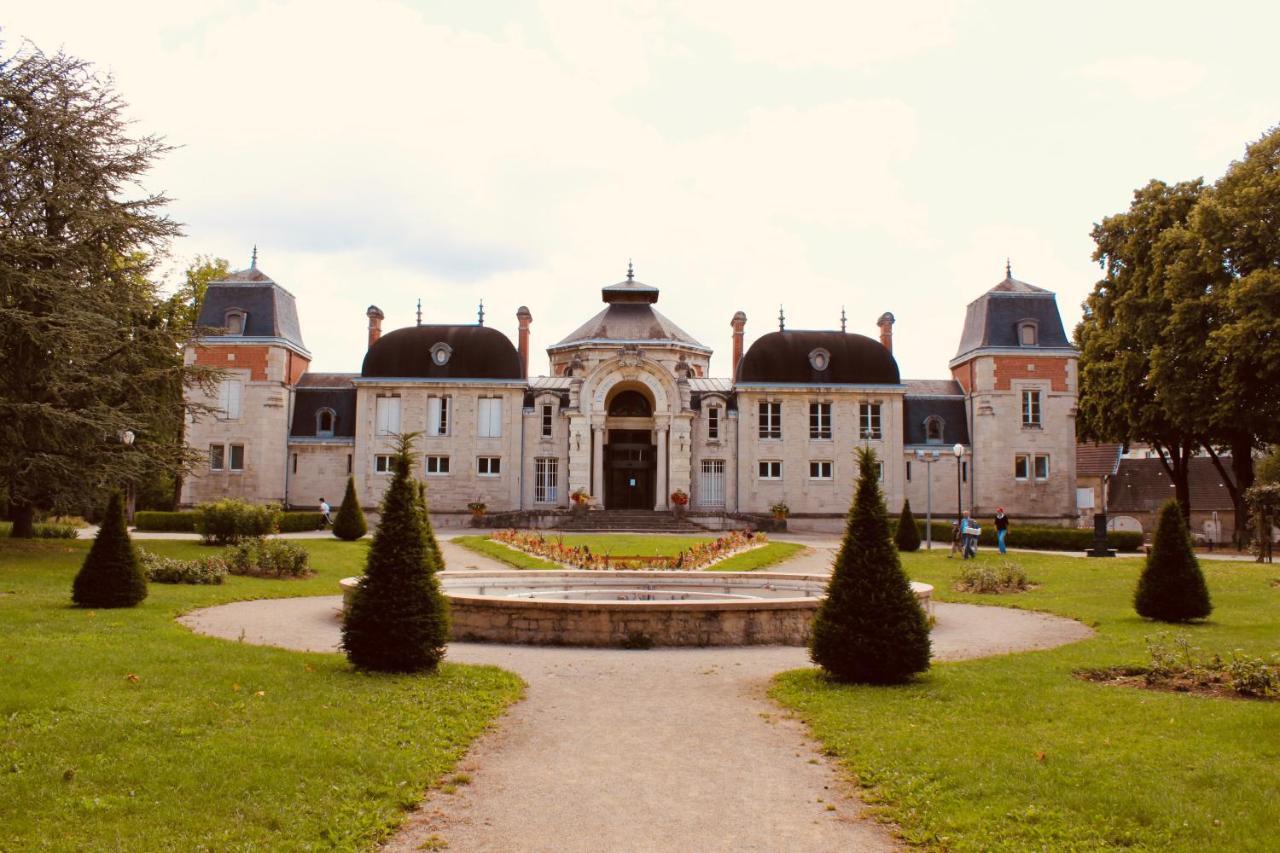Suite Standing Au Coeur Du Jura Courbouzon  Zewnętrze zdjęcie